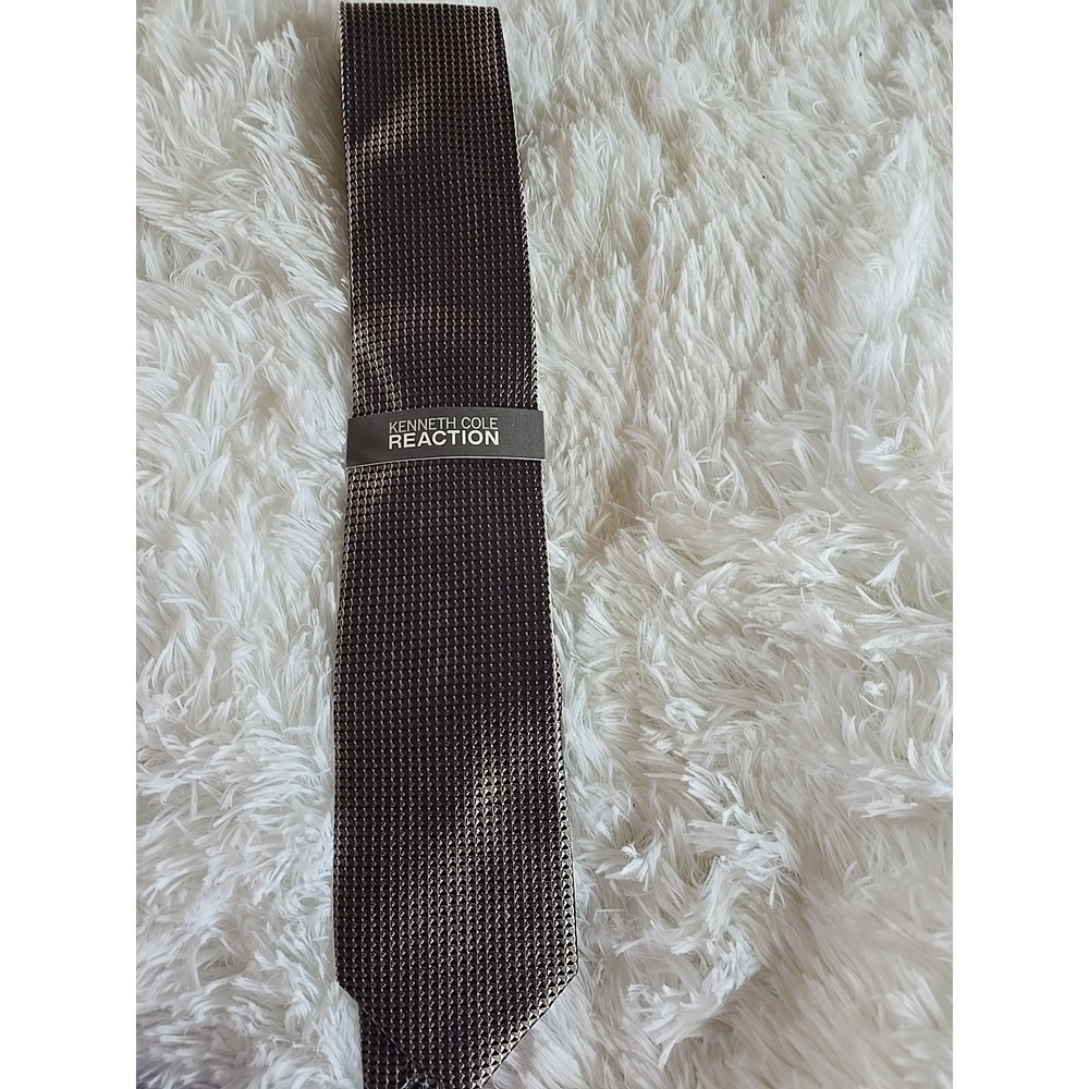 Kenneth Cole REACTION Men's 100% Silk Tie ~Brown-Tan MSRP:‎ $55.